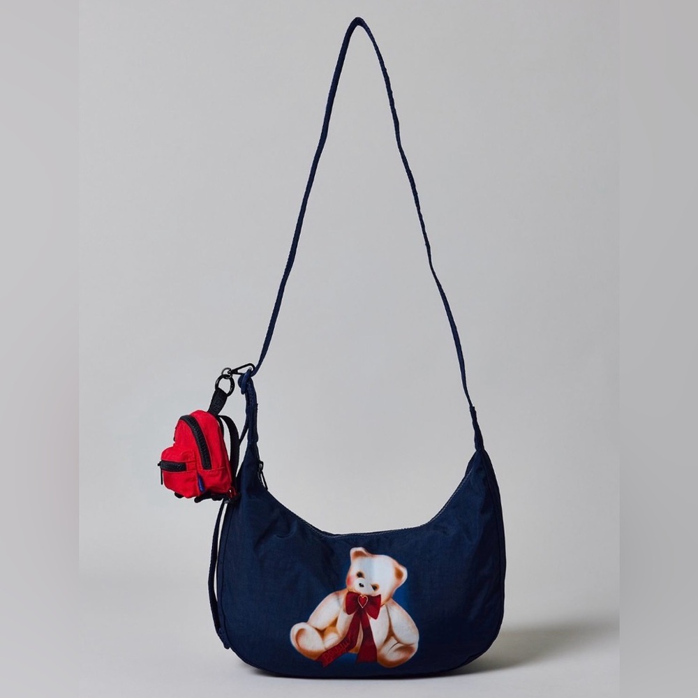 New! BAGGU medium crescent with a teddy bear graphic / new with tags! - Picture 7 of 16